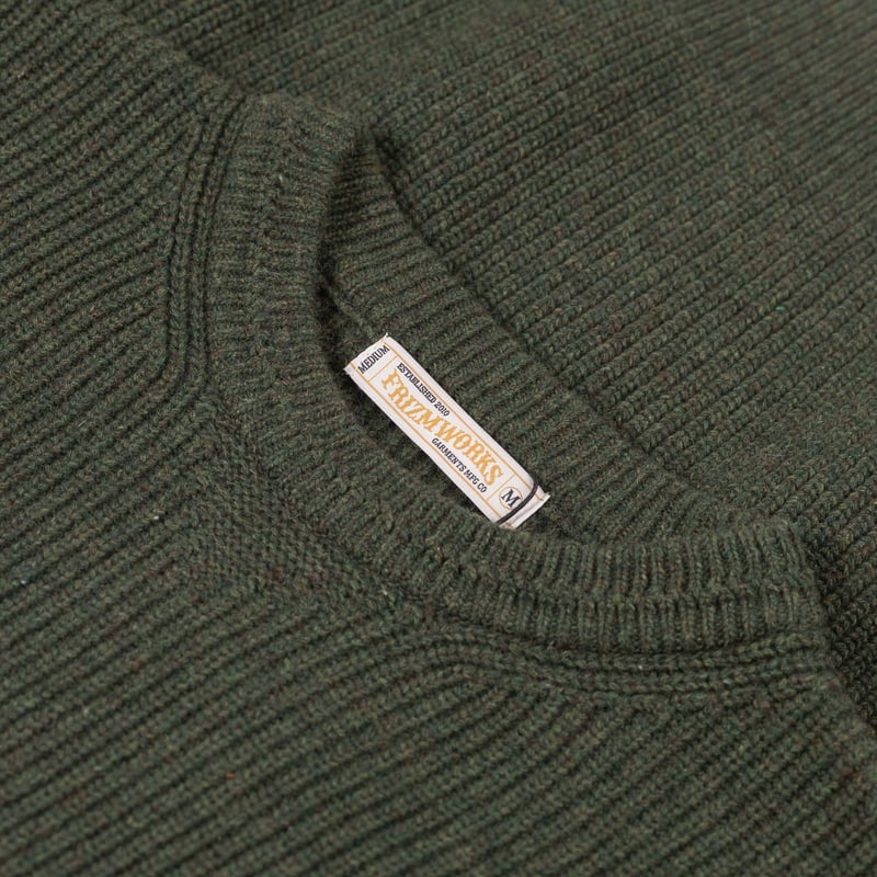 Image flâneurs FRIZMWORKS / Patch Round Pullover Knit Forest Green détail col
