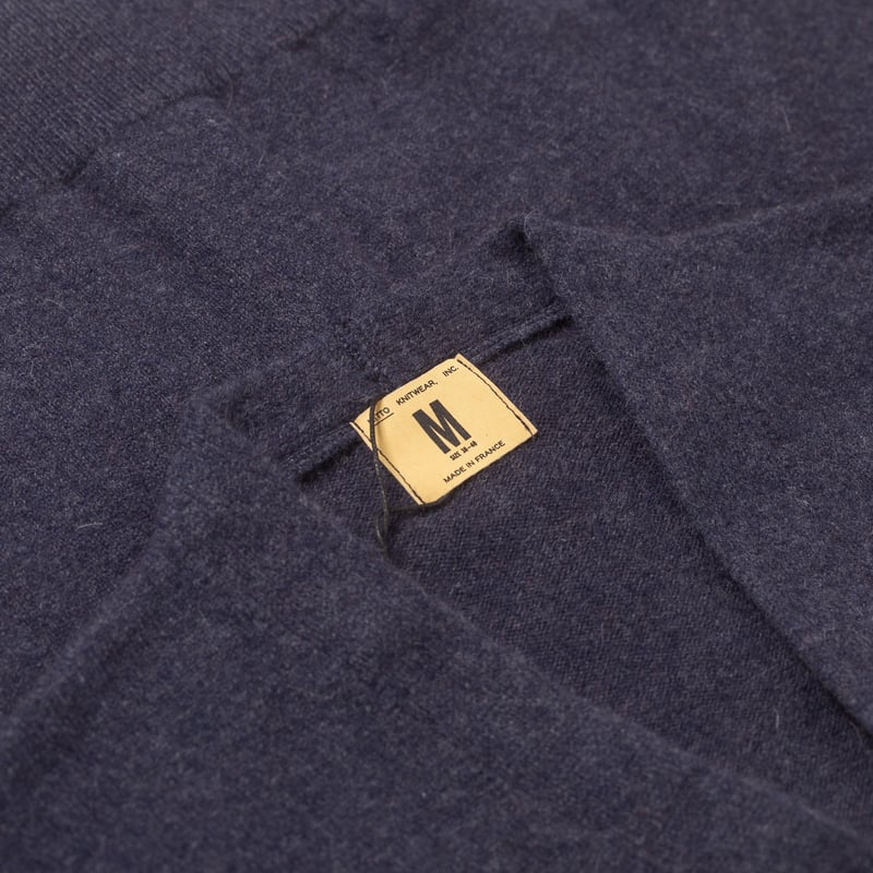 Image Flâneurs NITTO KNITWEAR / Cardigan Armen  Navy Mix détail col