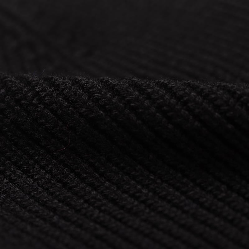 Image flâneurs NITTO KNITWEAR / Bonnet Ara Noir détail matière