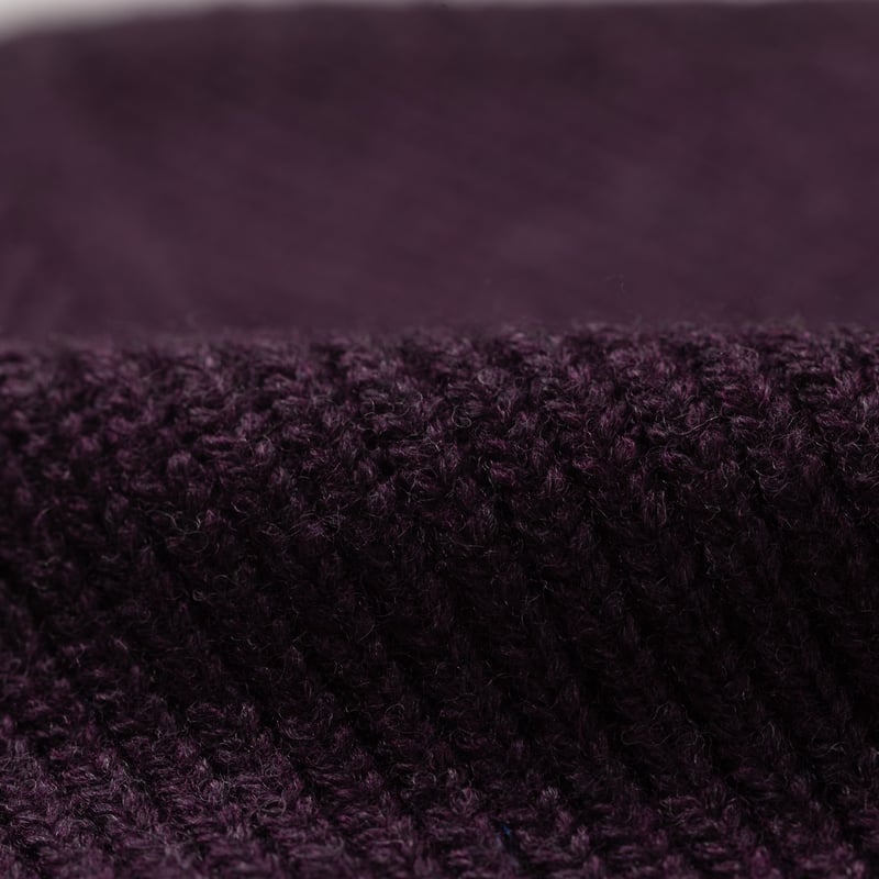 Image flâneurs NITTO KNITWEAR / Bonnet Ara Prune détail matière