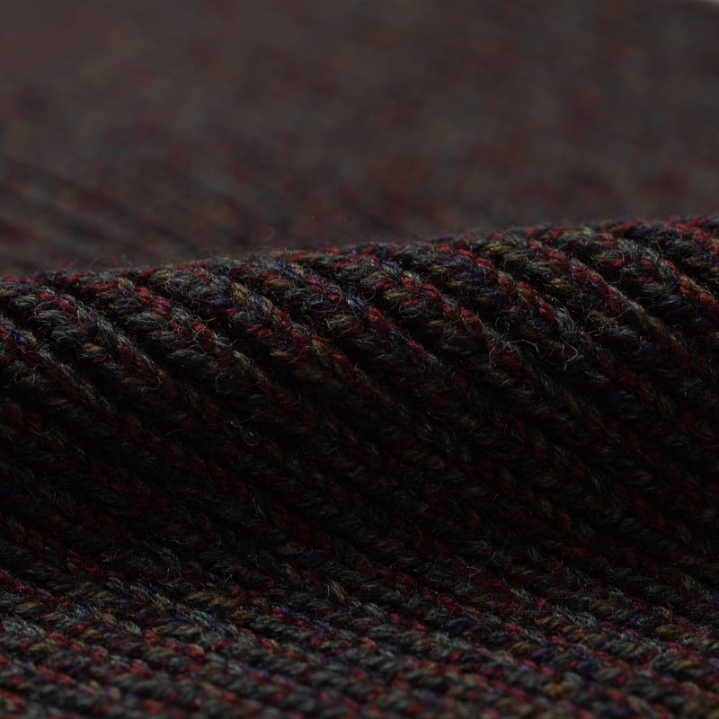 Image flâneurs NITTO KNITWEAR / Bonnet Ara Bordeaux/Kaki détail matière