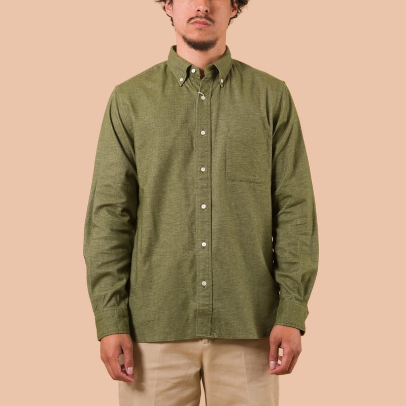 flaneurs worn front BEAMS PLUS  B.D. Flannel Solid Olive