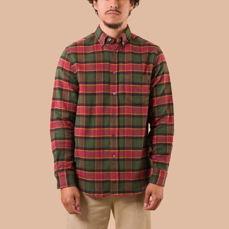 vignette flaneurs Portuguese Flannel Argila Shirt worn front