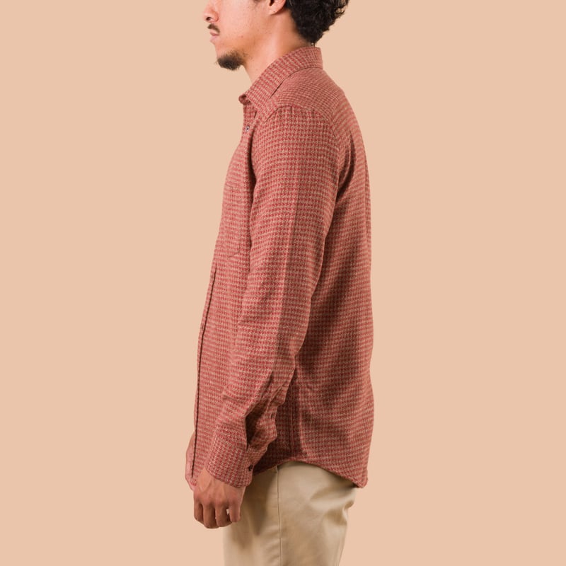vignette flaneurs Portuguese Flannel Abstract Shirt Clay worn side