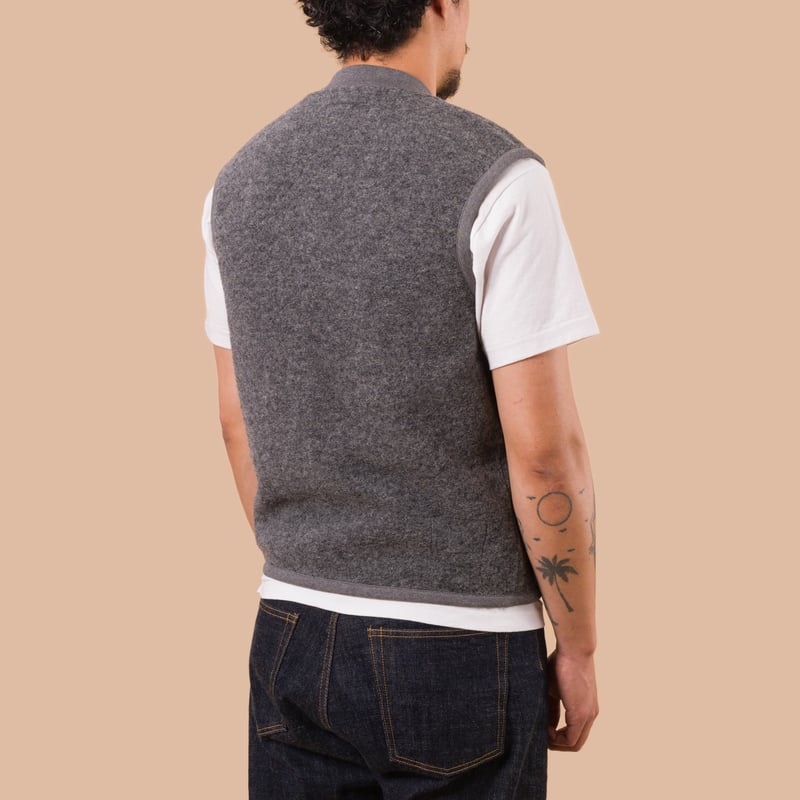 flaneurs worn back UNIVERSAL WORKS Wool Fleece Zip Waistcoat grey