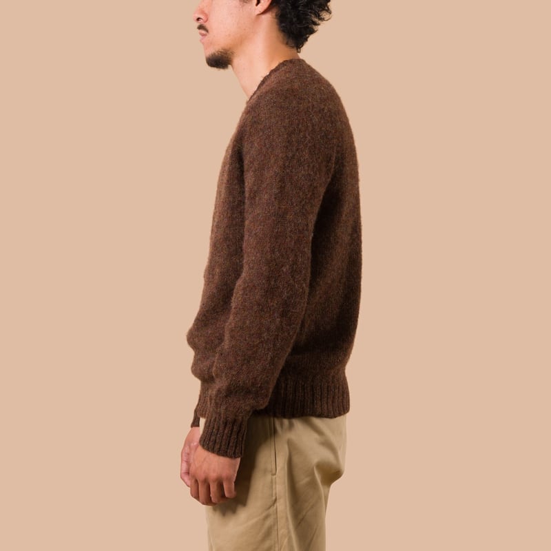 Vignettes Flaneurs Knitwear Shaggy Crew Neck Sweater Redstart worn side