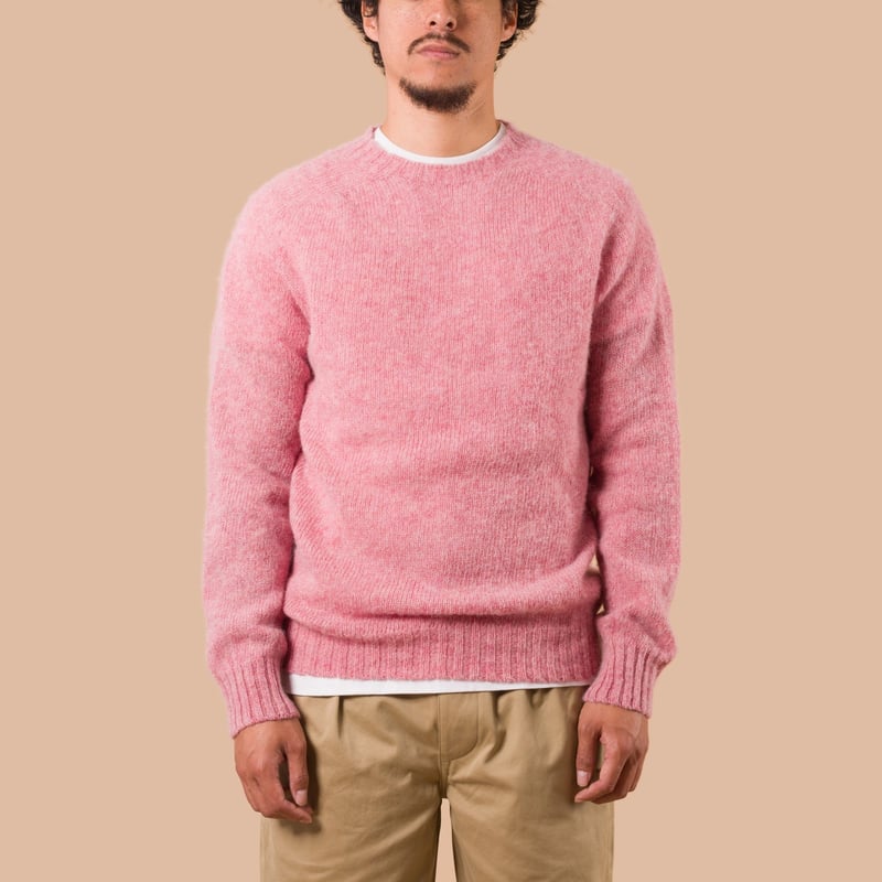 Vignettes Flaneurs Knitwear Shaggy Crew Neck Sweater Sea Pink worn front