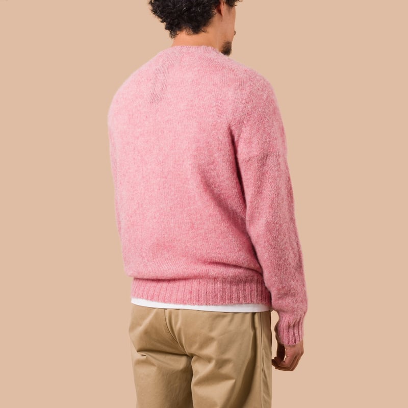 Vignettes Flaneurs Knitwear Shaggy Crew Neck Sweater Sea Pink worn back
