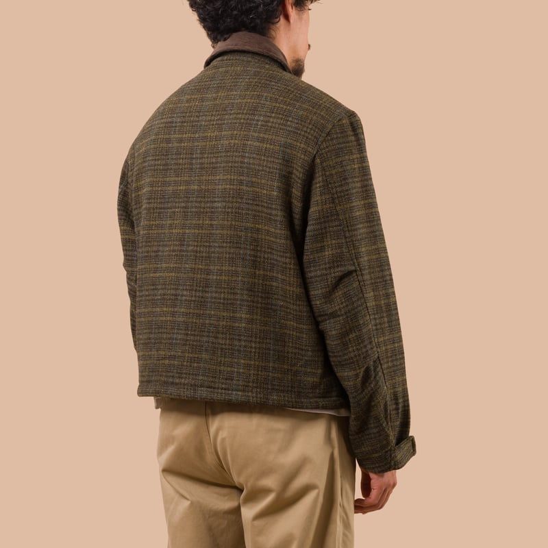 flaneurs Frizmworks Wool Heritage Hunting Jacket Seaweed worn back