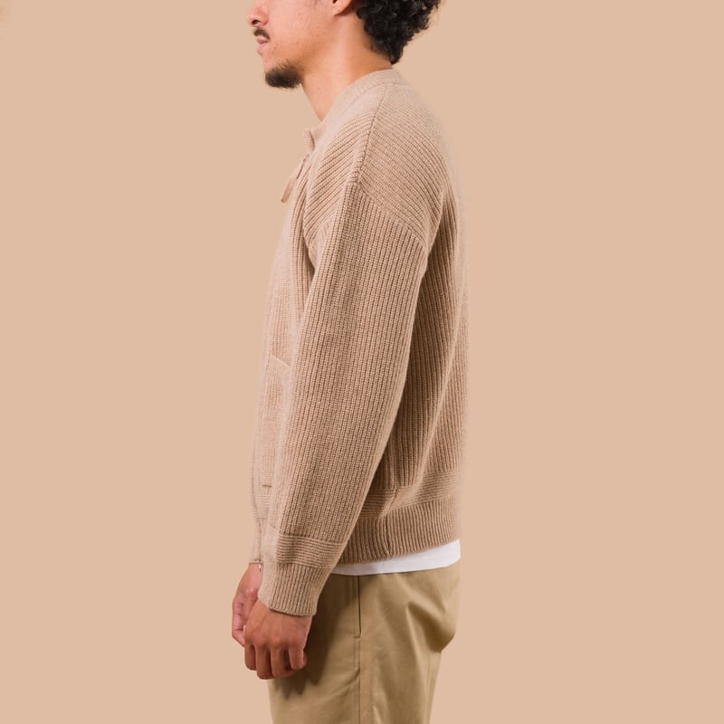 flaneurs Frizmworks Wool Deck Zip Up Cardigan Oatmeal worn side