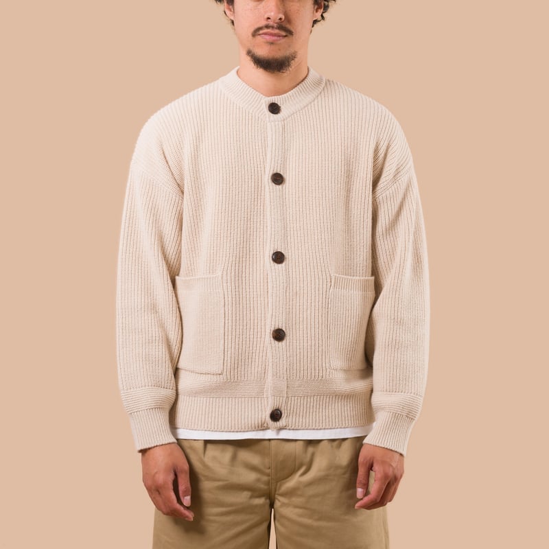 flaneurs Frizmworks Heavy Wool Round Cardigan Cream worn front