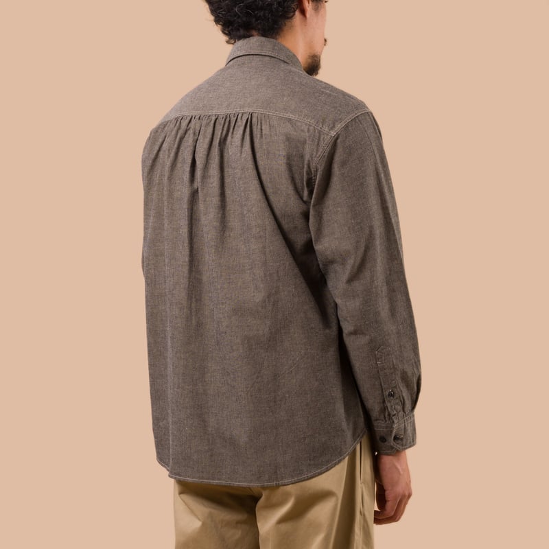 flaneurs Frizmworks1920S Chambray Work Shirt Mud worn back