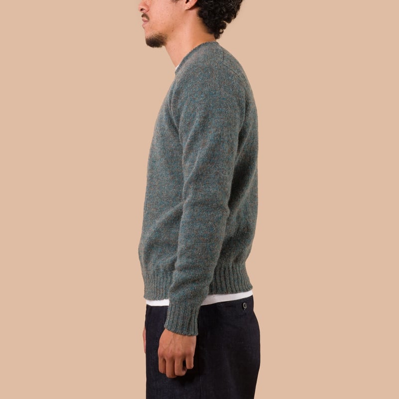 Image Flâneurs JAMIESON'S / Crewneck Saddle Shoulder Sweater Storm profil