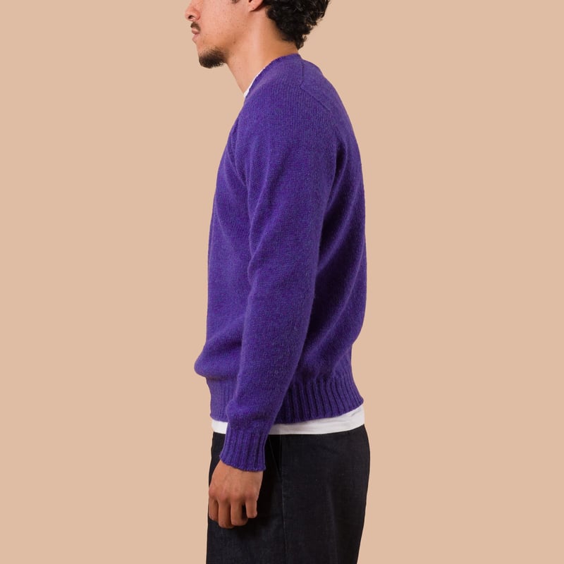 Image Flâneurs JAMIESON'S / Crewneck Saddle Shoulder Sweater Lupin profil