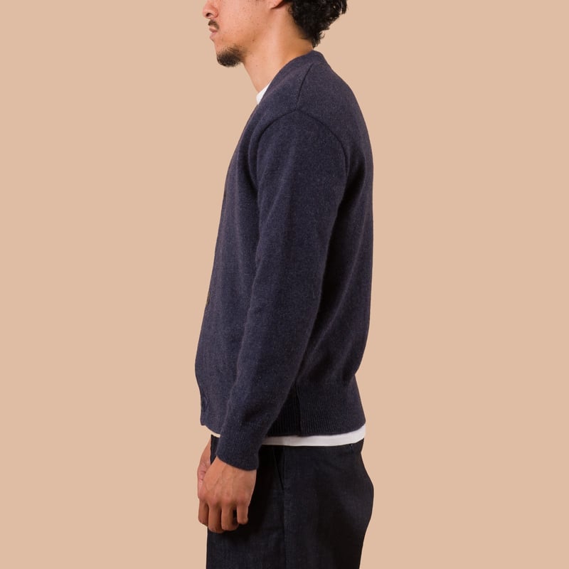Image Flâneurs NITTO KNITWEAR / Cardigan Armen  Navy Mix profil