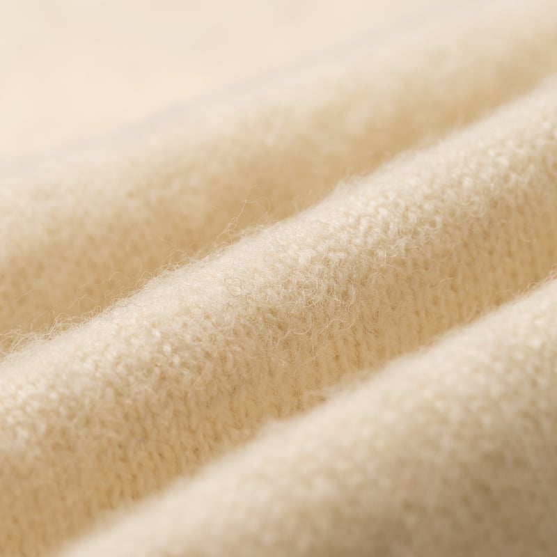 Image Flâneurs J. PRESS / Shaggy Dog Crew Neck Sweater White détail matière