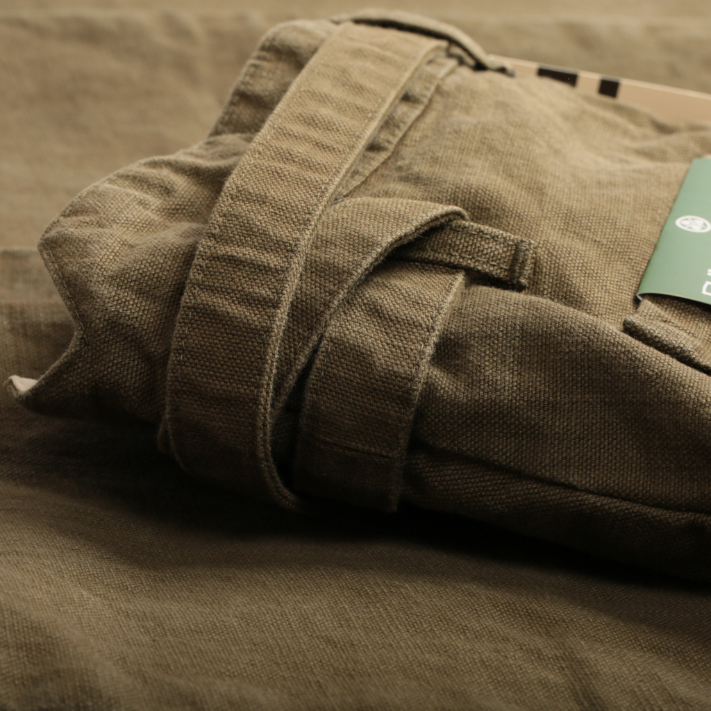 MOMOTARO X FLÂNEURS / FnM003 "Heavy Oxford" Original Fit Trousers in OD Green