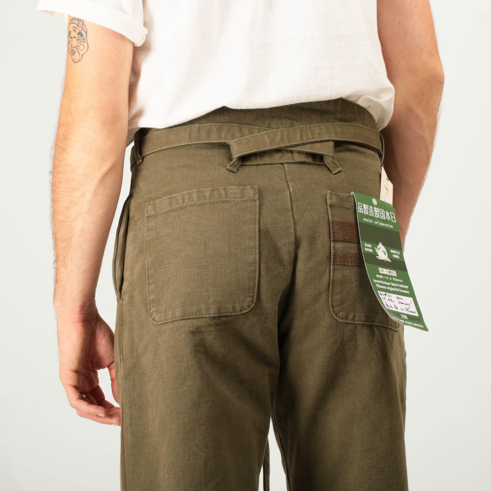 MOMOTARO X FLÂNEURS / FnM003 "Heavy Oxford" Original Fit Trousers in OD Green