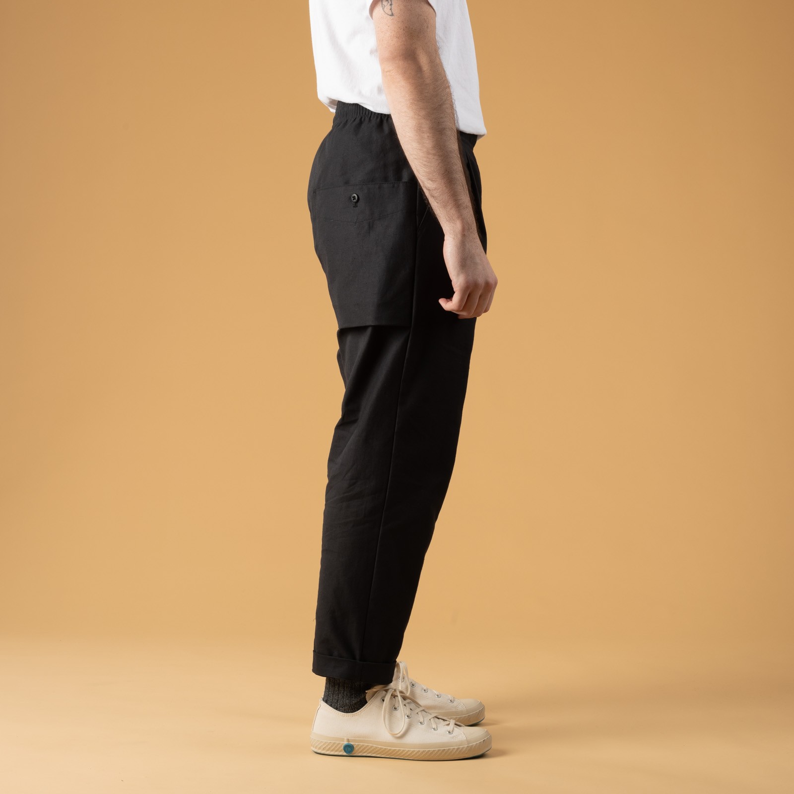 Jackman SS25-Back Nep Umps Pants Black side Flâneurs Image Jackman SS25-Back Nep Umps Pants Black side Flâneurs Image