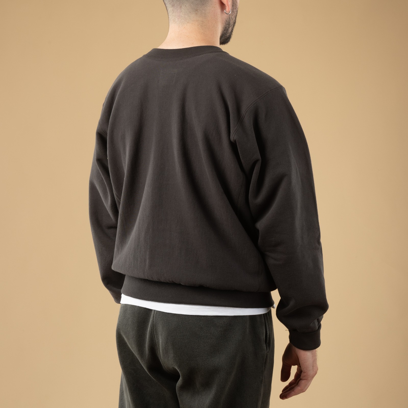 Image-Flâneurs_XX DEVELOPMENT / "SURE MFG" The Californians 60's Sweatshirt Midnight Wave_de-dos Image-Flâneurs_XX DEVELOPMENT / "SURE MFG" The Californians 60's Sweatshirt Midnight Wave_de-dos