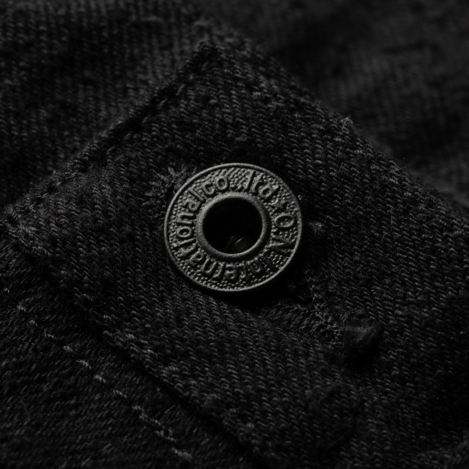 902CCD-BKBK 15oz High Rise Relaxed Tapered Crushed Concrete Black Denim
