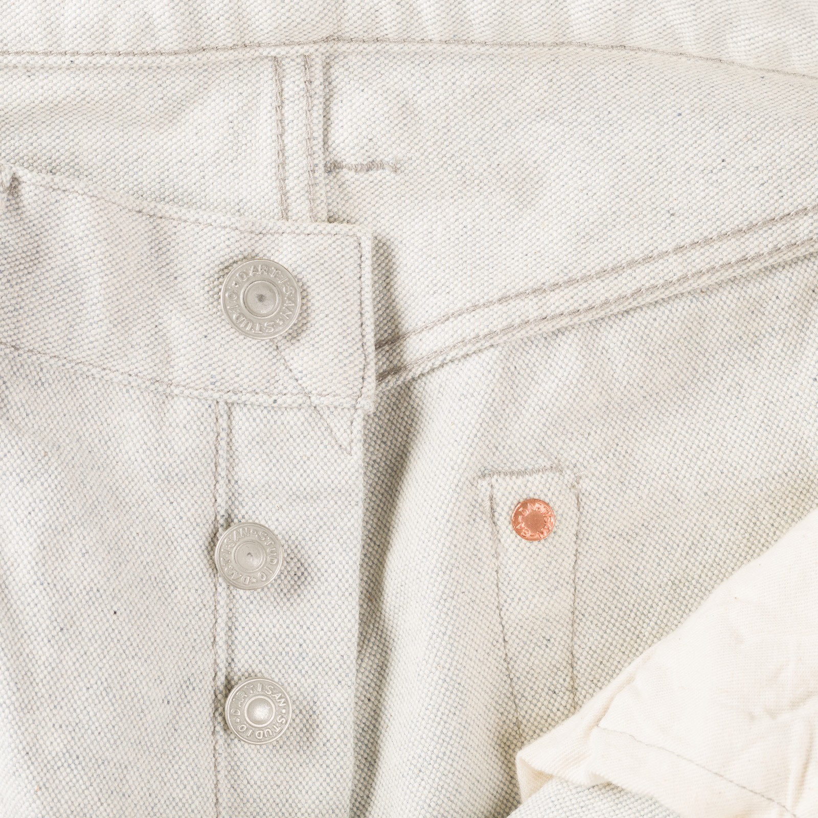 Image-Flâneurs_STUDIO D'ARTISAN / 1896 13oz Upcycle Light Indigo Canvas Regular Straight_détail-6 Image-Flâneurs_STUDIO D'ARTISAN / 1896 13oz Upcycle Light Indigo Canvas Regular Straight_détail-6