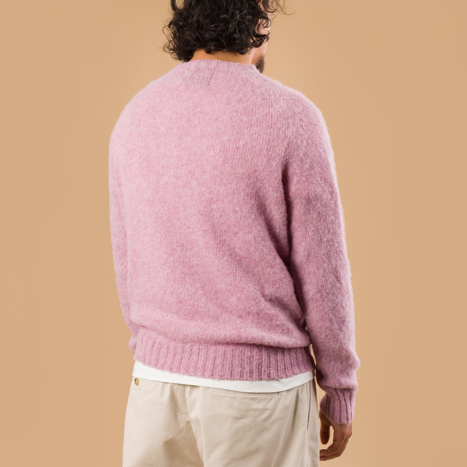 image portée de dos pull HARLEY OF SCOTLAND X FLANEURS shaggy Crew Neck Pink Lavender image portée de dos pull HARLEY OF SCOTLAND X FLANEURS shaggy Crew Neck Pink Lavender