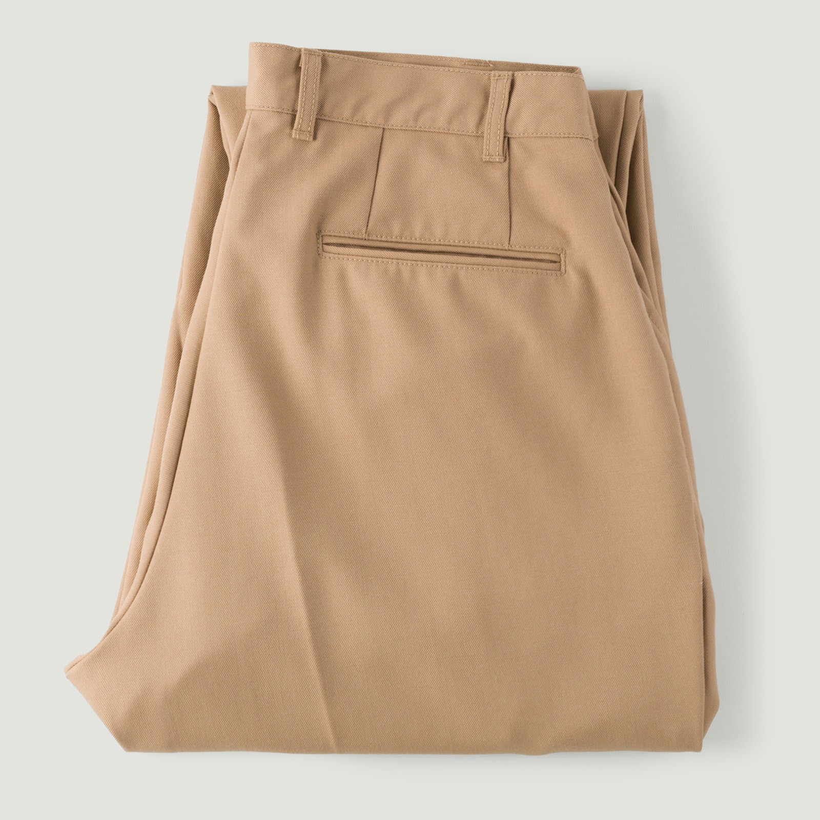Image-Flâneurs_BEAMS PLUS / 2 Pleats Tapered Laundry Wool Khaki_Vignette Image-Flâneurs_BEAMS PLUS / 2 Pleats Tapered Laundry Wool Khaki_Vignette