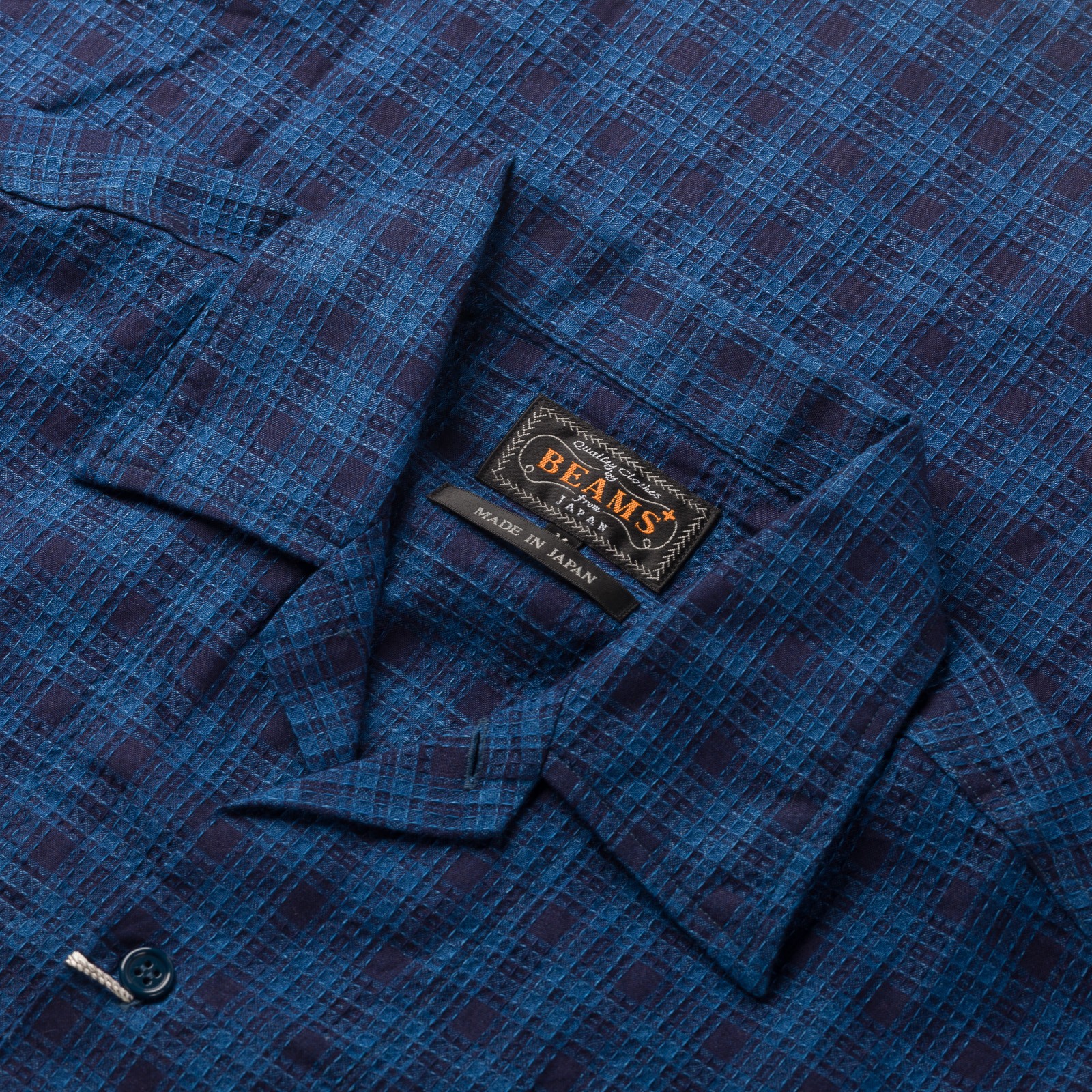 Image-Flâneurs_BEAMS PLUS / Mil Open Collar Indigo Dobby Mini Plaid_détail-1 Image-Flâneurs_BEAMS PLUS / Mil Open Collar Indigo Dobby Mini Plaid_détail-1