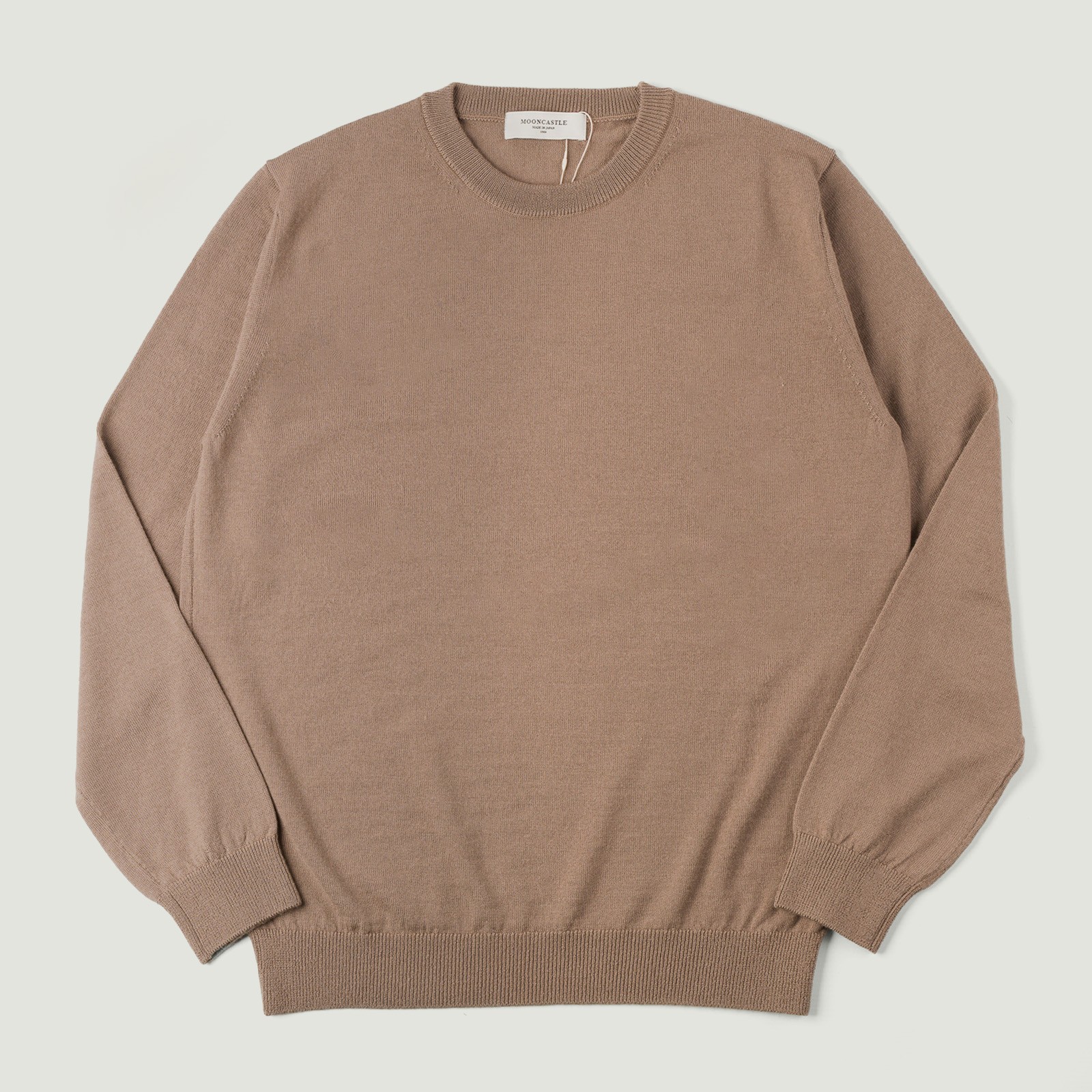 Image-Flâneurs_MOONCASTLE / 12G Wool Crew Neck Sand Beige_Vignette Image-Flâneurs_MOONCASTLE / 12G Wool Crew Neck Sand Beige_Vignette