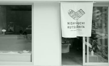 Universal Work flâneurs page de droite.jpg