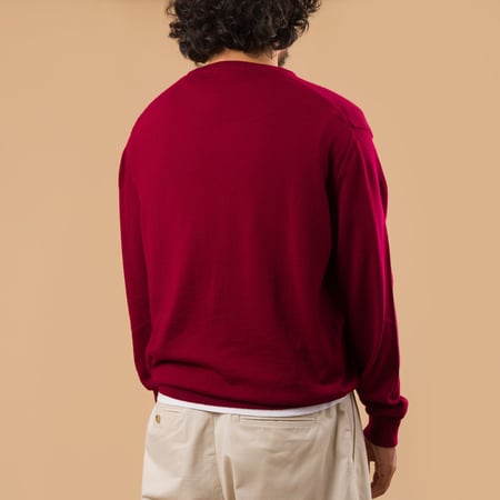 image flâneursMOONCASTLE 12G Wool Crew Neck burgundy de dos image flâneursMOONCASTLE 12G Wool Crew Neck burgundy de dos