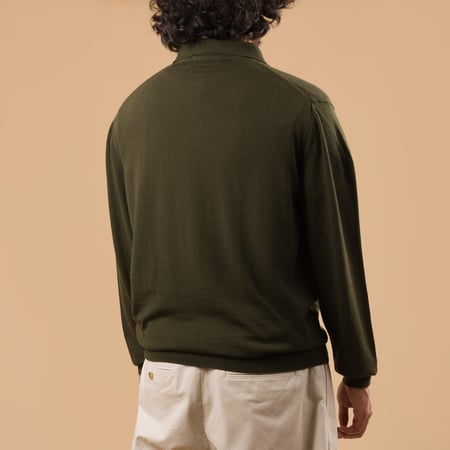 image flâneursMOONCASTLE 12G Wool Polo Neck dark olive image flâneursMOONCASTLE 12G Wool Polo Neck dark olive