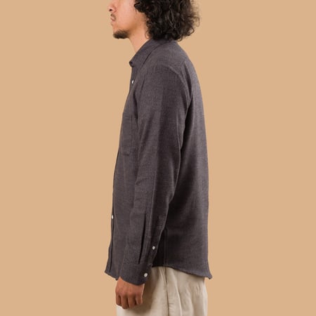 Chemise en coton PORTUGUESE FLANNEL Teca Shirt couleur Grey Chemise en coton PORTUGUESE FLANNEL Teca Shirt couleur Grey