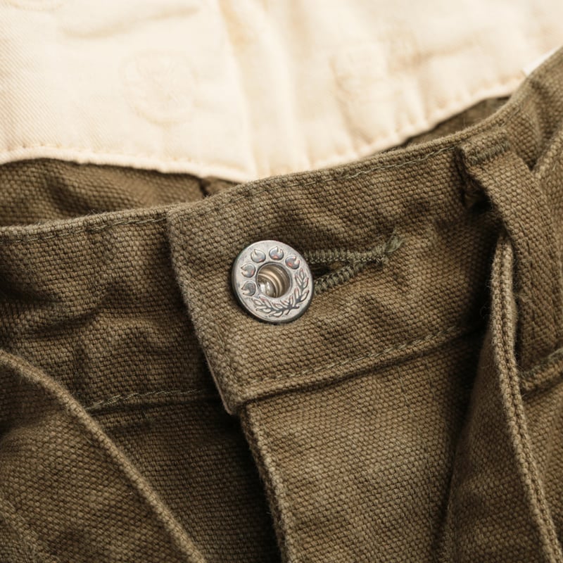 MOMOTARO X FLÂNEURS / FnM003 "Heavy Oxford" Original Fit Trousers in OD Green