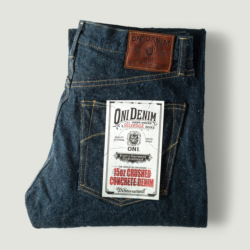 Image-Flâneurs_ONI DENIM / 288CCD-GOLV 15oz Regular Straight "Greyish Olive" Crushed Concrete Denim_Vignette Image-Flâneurs_ONI DENIM / 288CCD-GOLV 15oz Regular Straight "Greyish Olive" Crushed Concrete Denim_Vignette